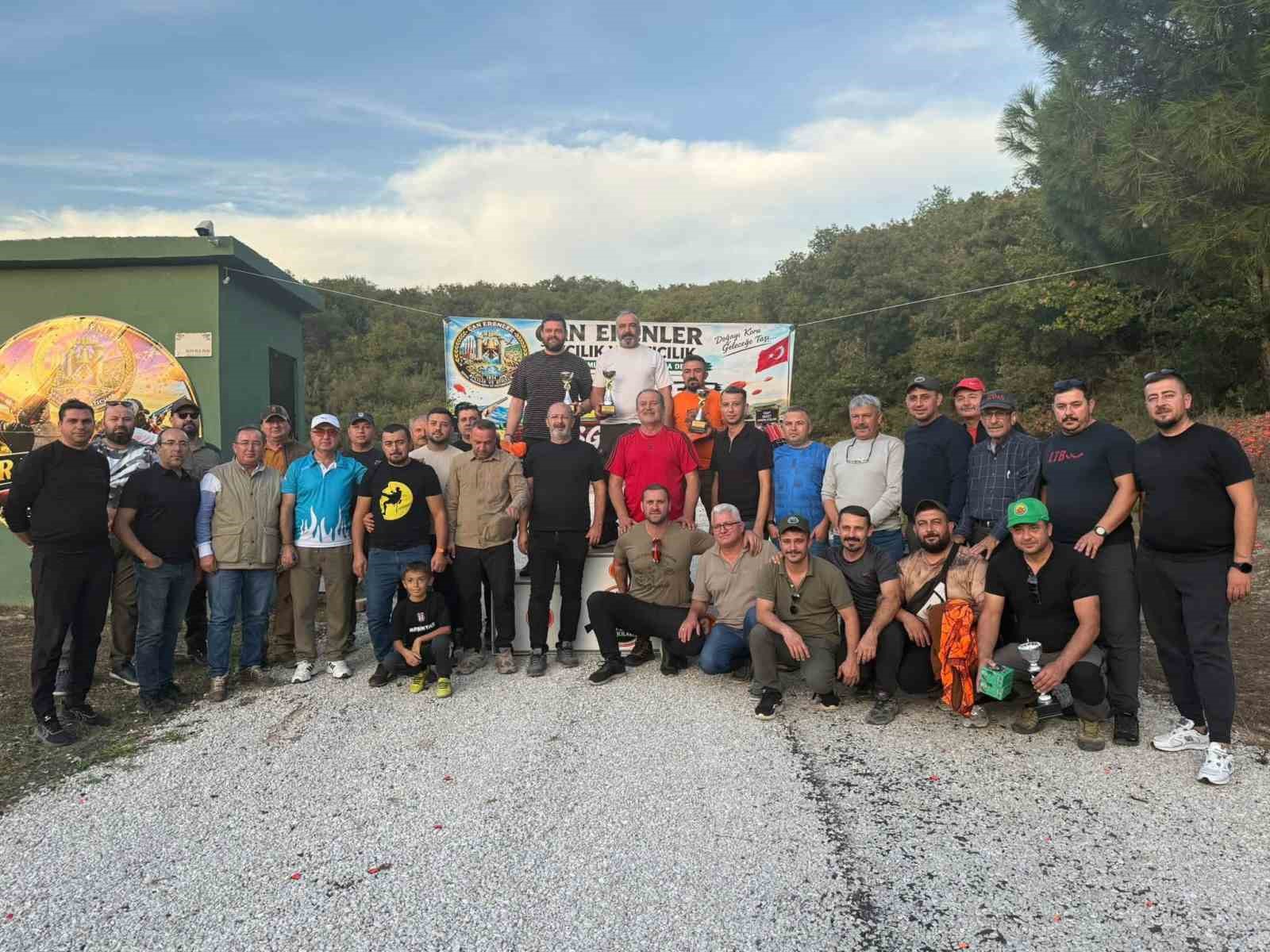Çanakkale'de Avcılar Birlikte Yarıştı