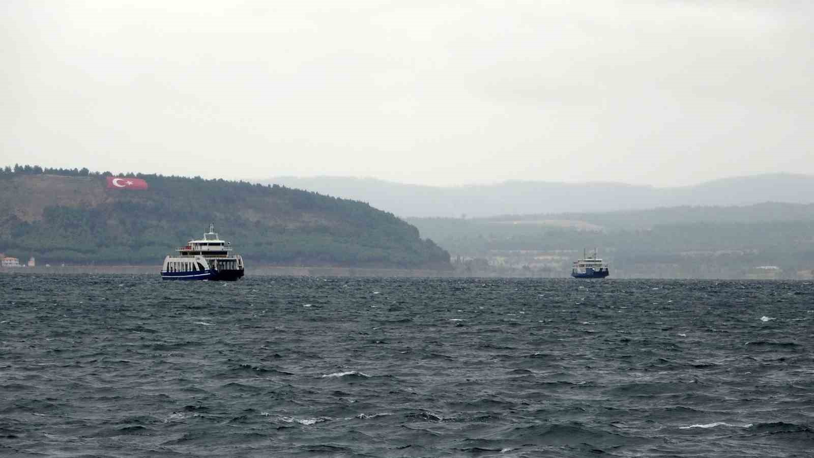 Bozcaada Feribot Seferleri Hava Şartları Nedeniyle İptal Edildi