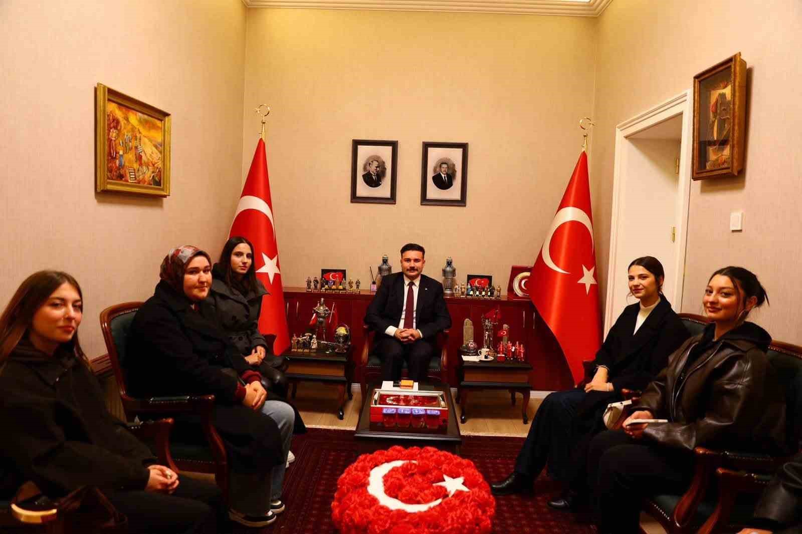 Gökçeada’da Halk Günü Buluşmaları Büyüleyici Bir Katılımla Gerçekleşti