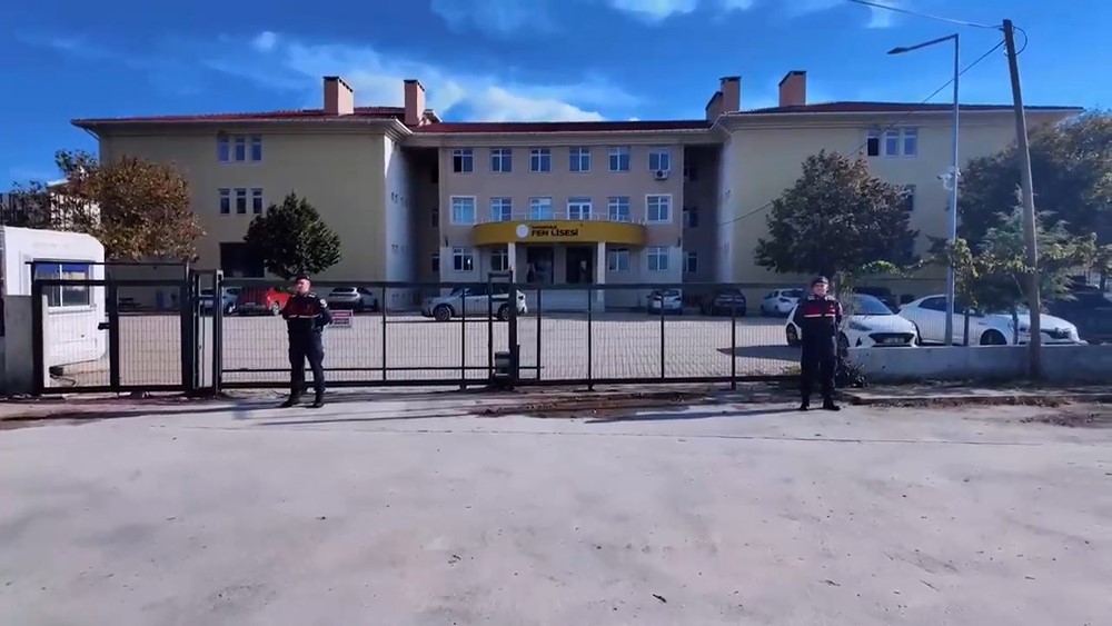 Çanakkale Valiliği'nden Çocuk Güvenliği Vurgusu: Hepimizin Sorumluluğu