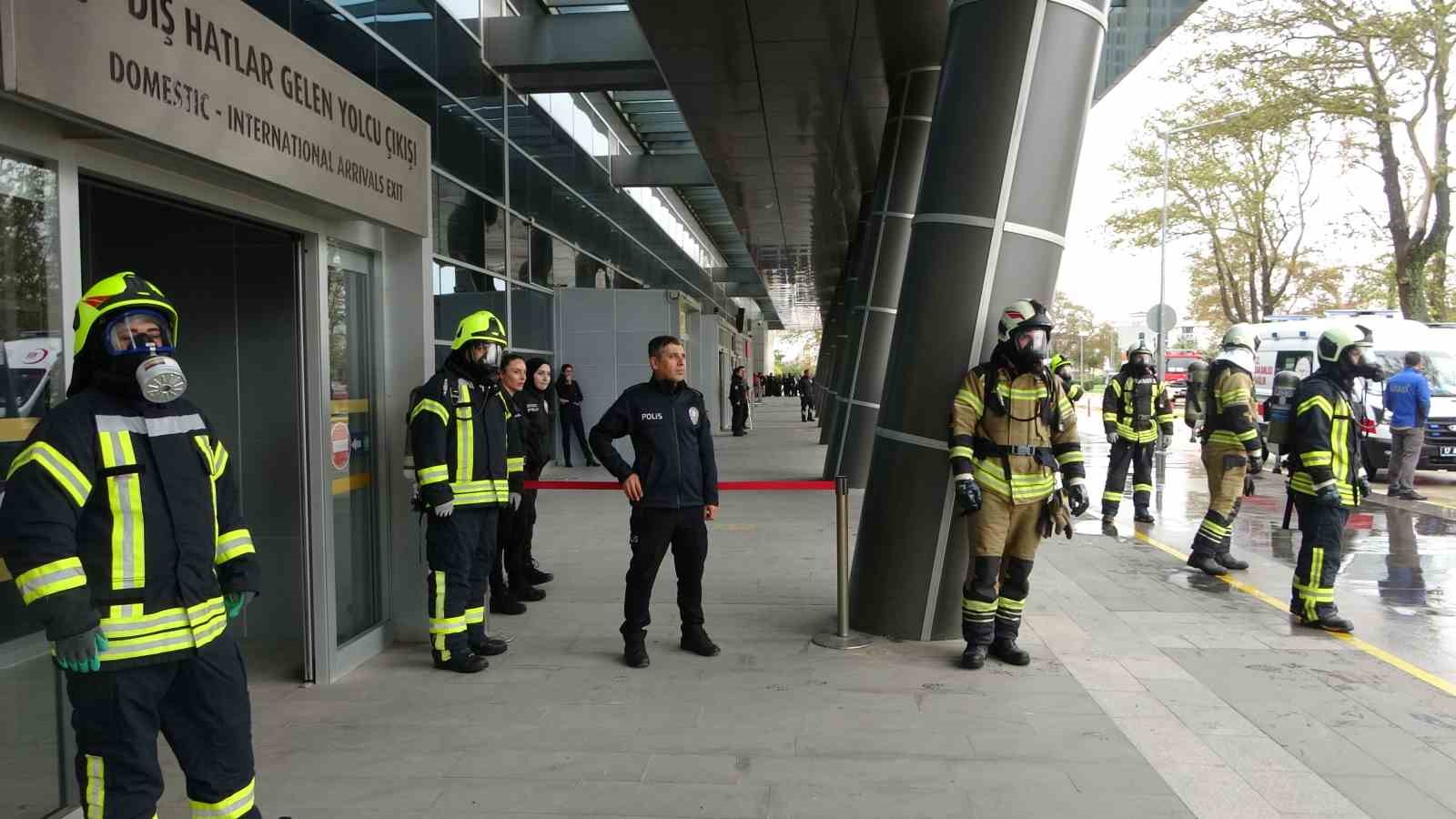 Çanakkale Havalimanı'nda Gerçek Gibi KBRN Tatbikatı Yapıldı