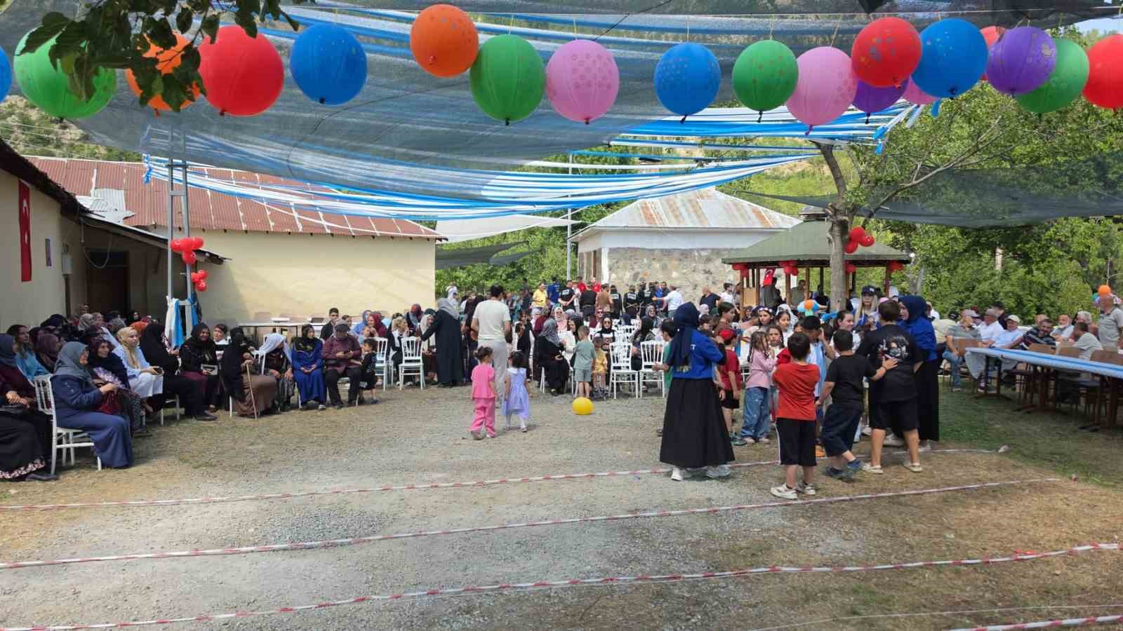 Yeşilyurt Mahallesi'nde Coşkulu Aile Pikniği: Gelenekler Yaşatıldı