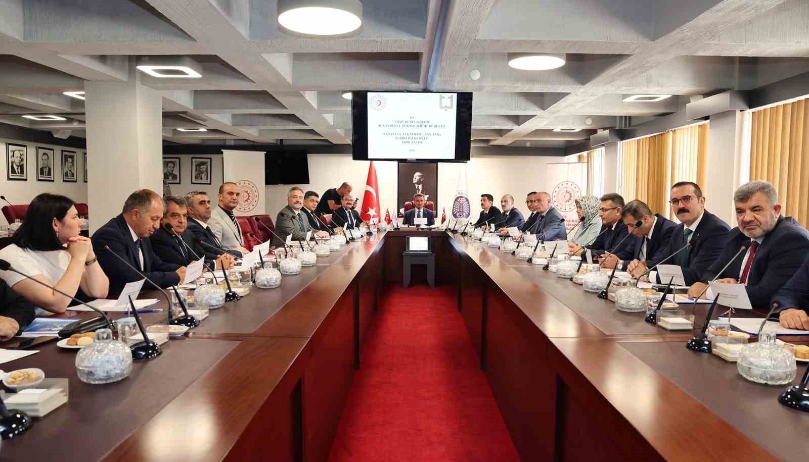 Erzurum'da Sanayi ve Teknoloji İşbirliği Toplantısı: Gelecek İçin Ortak Akıl Vurgusu