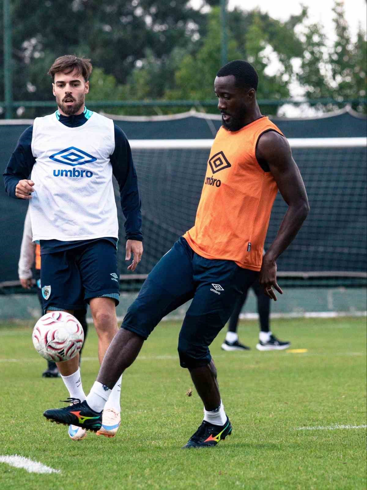 Erzurumspor, Konyaspor Maçına Sayılı Günler Kala Hazırlıklara Devam Ediyor