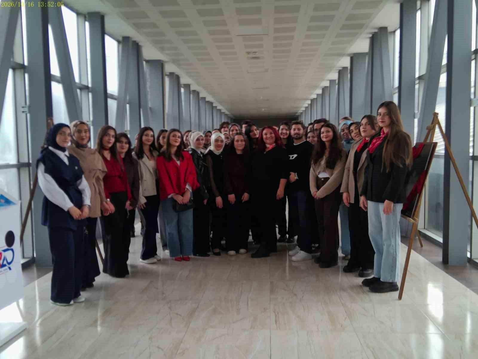Bağcılar'da Çevre Bilincini Artıran Sergi Açıldı