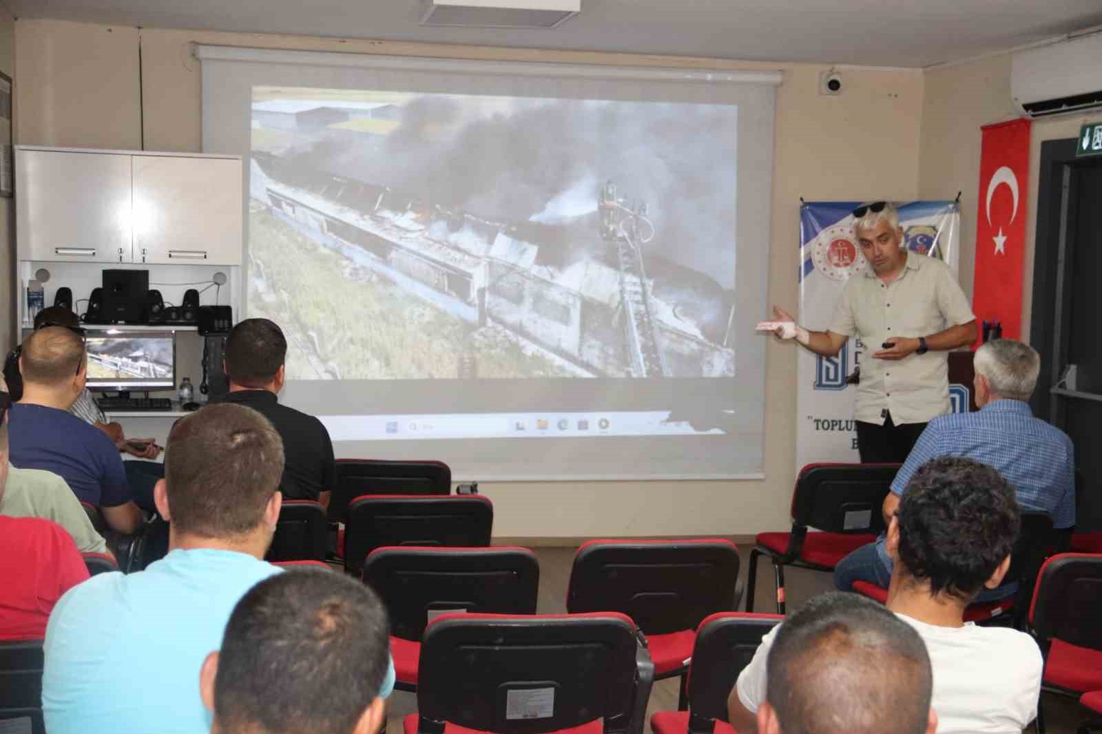 Bandırma'da Basın Özgürlüğü ve Gazetecilik Eğitimi Verildi