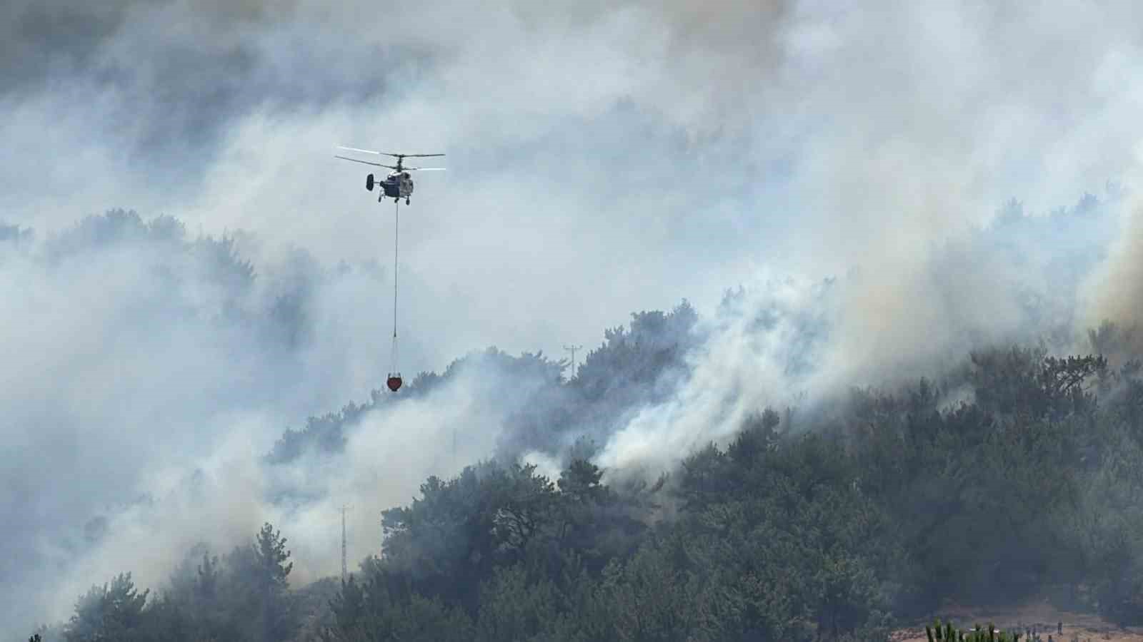 Gömeç’te Yangınla Mücadele Devam Ediyor