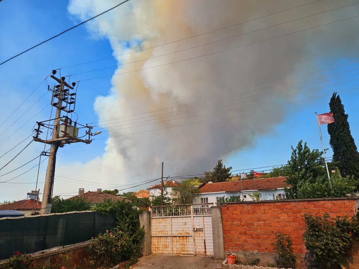 Susurluk’ta Orman Yangınına Hızla Müdahale Ediliyor