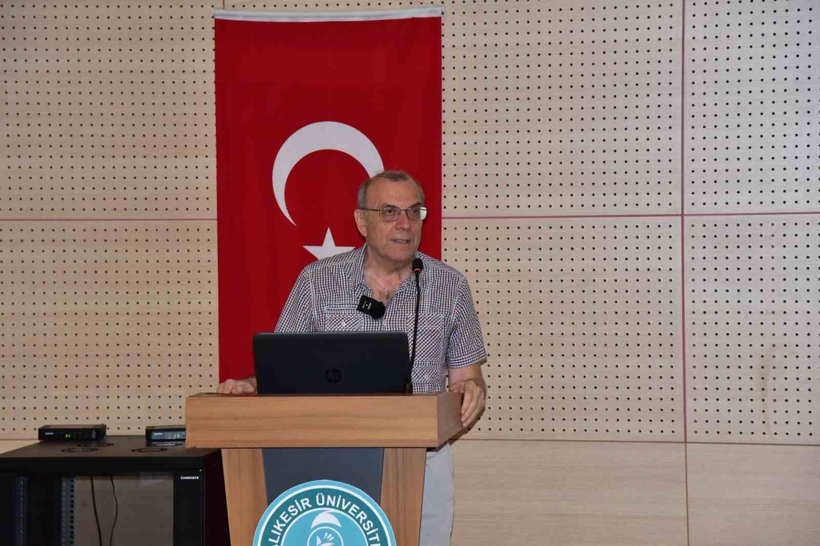 Balıkesir’de Peirce’in Göstergebilimi Üzerine Seminer Düzenlendi