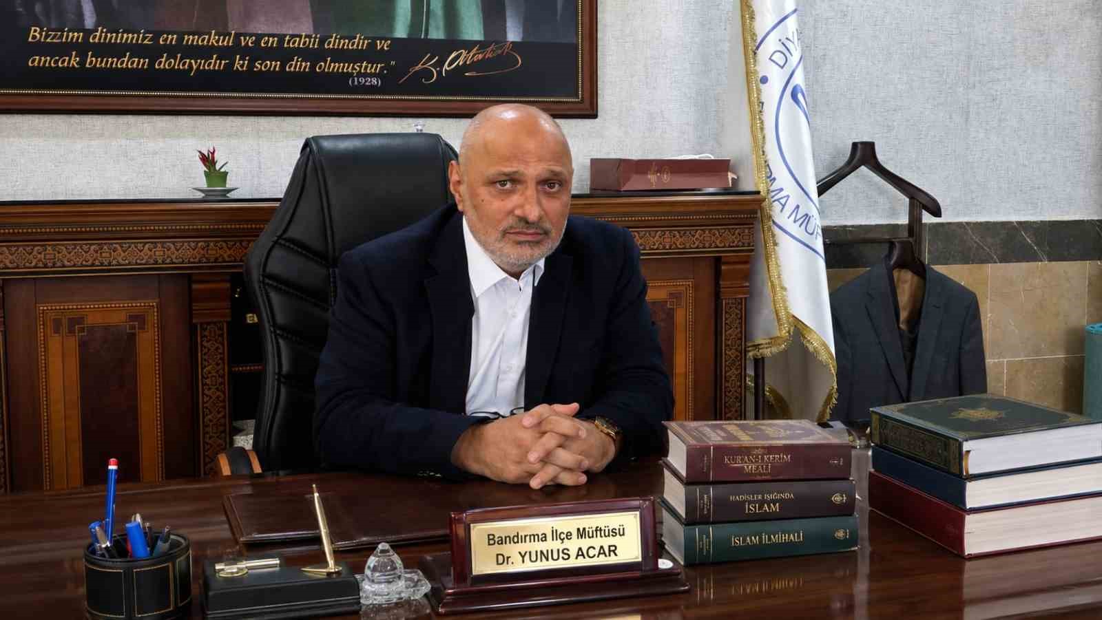 Bandırma'nın Yeni İlçe Müftüsü Dr. Yunus Acar Görevine Başladı
