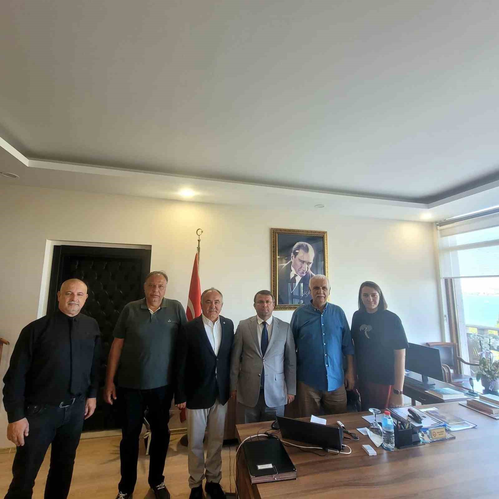 Ayvalık Ticaret Odası, Kaymakam Çimşit’e Hayırlı Olsun Ziyareti Gerçekleştirdi