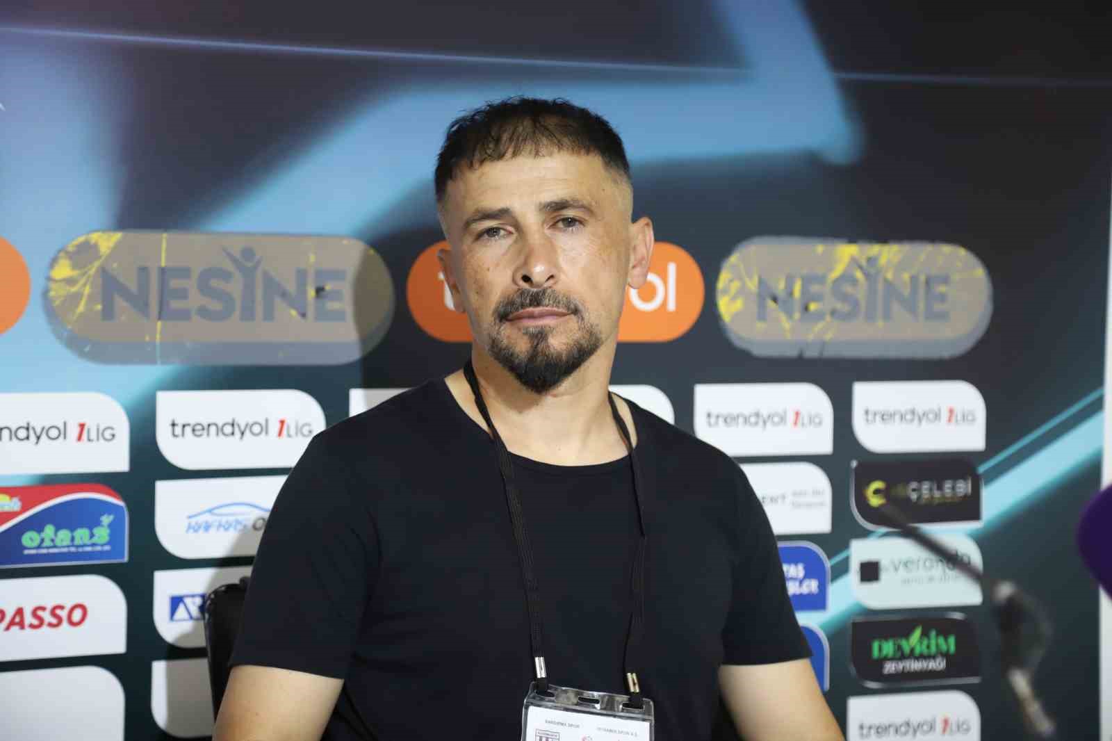 Bandırmaspor, İstanbulspor'u 3-0 ile Geçti: Teknik Direktörlerden Açıklamalar