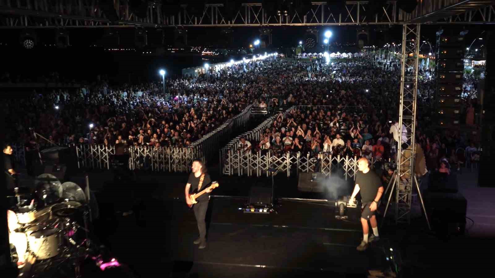 5. Uluslararası Zeytindalı Kültür Sanat ve Barış Festivali Gömeç'te Coşkuyla Başladı