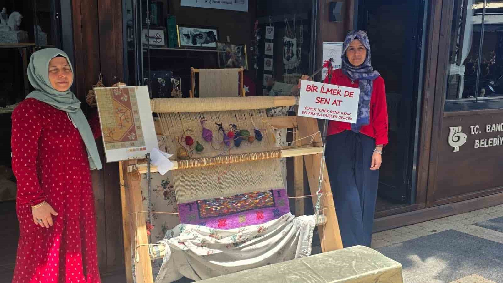 Bandırma'nın Kadınları: Halı Dokuma Sanatını Yaşatıyor