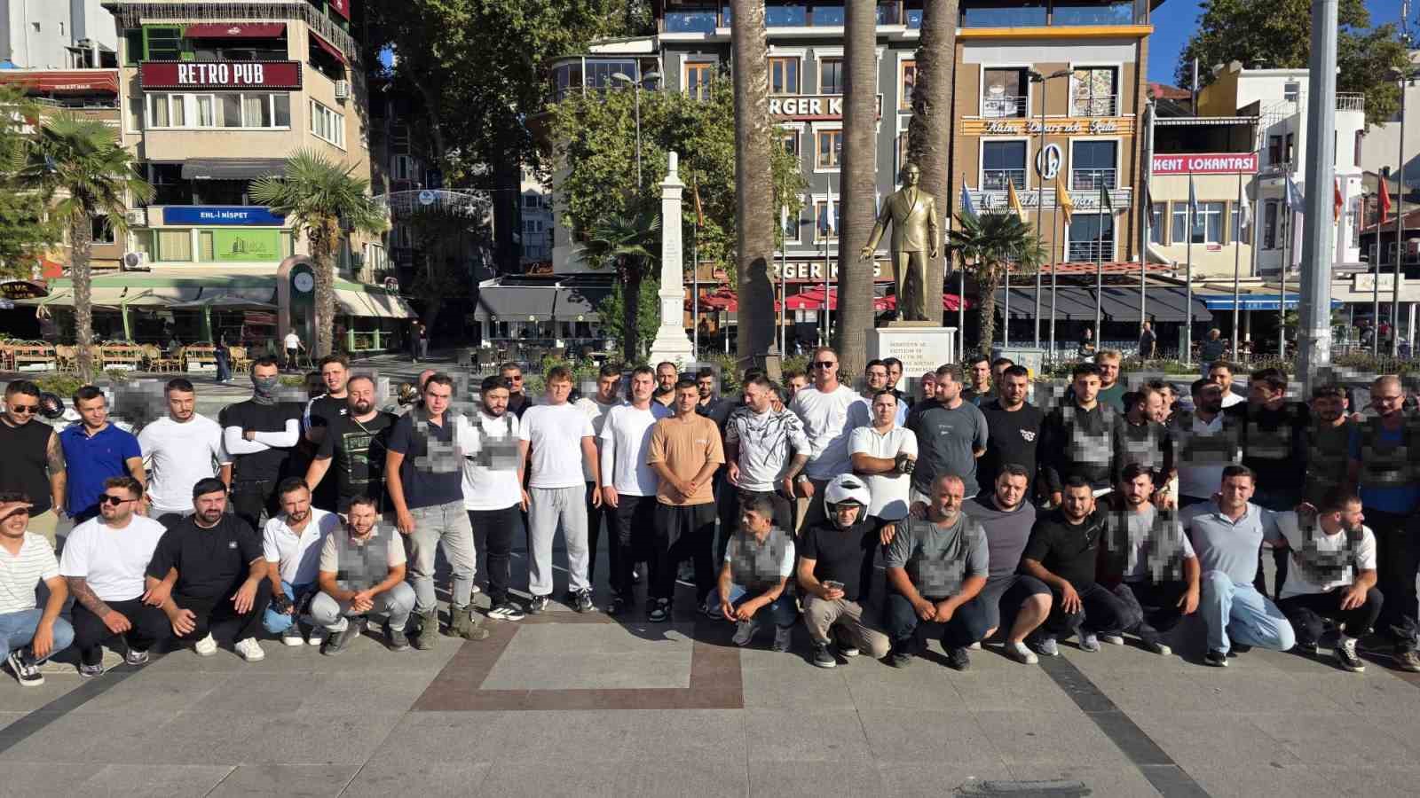 Bandırma'da Kuryenin Darbedilmesi Protesto Edildi