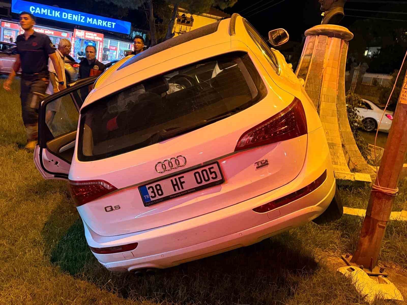 Baygın Sürücü Cipiyle Büste Çarptı: İki Yaralı