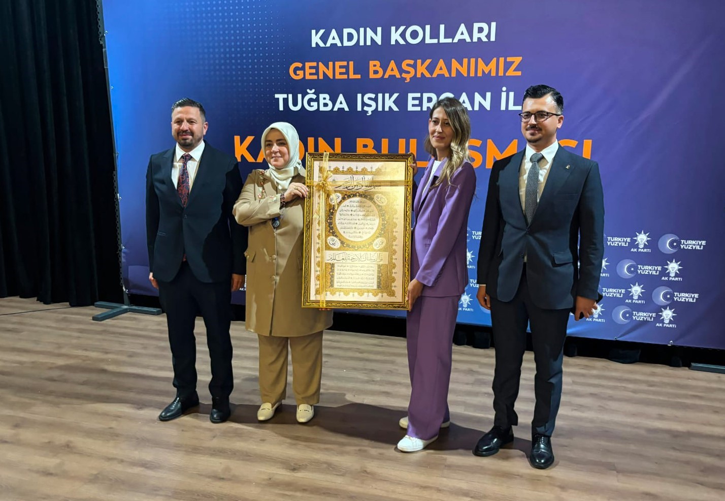 Cumhurbaşkanı Erdoğan’dan Balıkesirli Kadınlara Sıcak Telefon İle Destek
