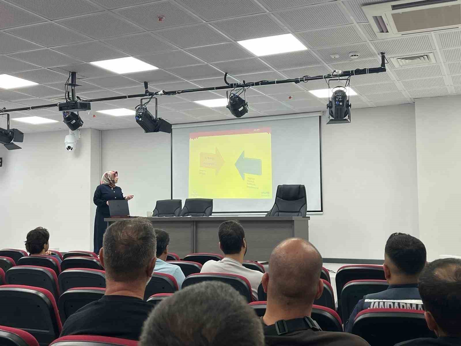 Gönen'de Afetlere Karşı Psikososyal Destek Eğitimi Düzenlendi