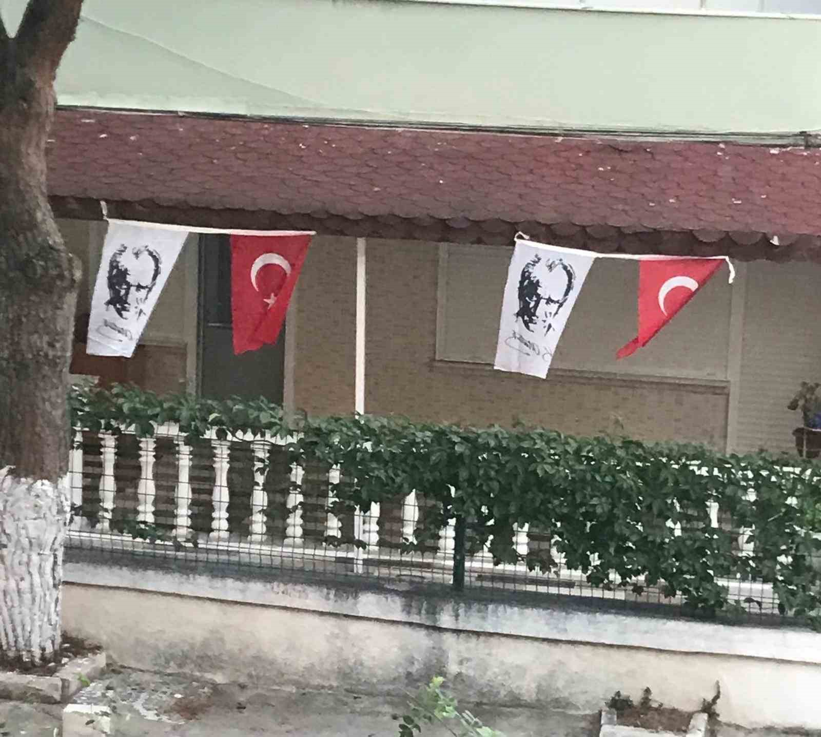 Sarımsaklı'nın Çamlı Sokak’ında Zafer Bayramı Coşkusu