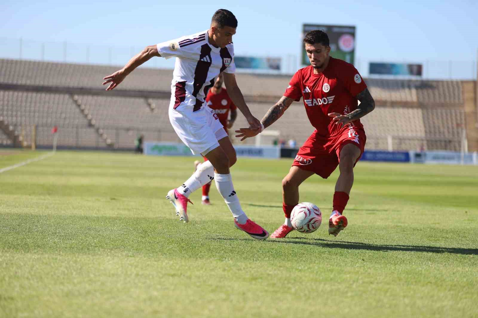 Bandırmaspor, Antalyaspor'a 1-0 Yenildi