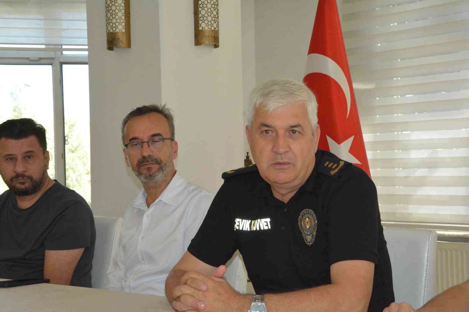 Balıkesir'de Yeni Sezon İçin Güvenlik Toplantısı Yapıldı