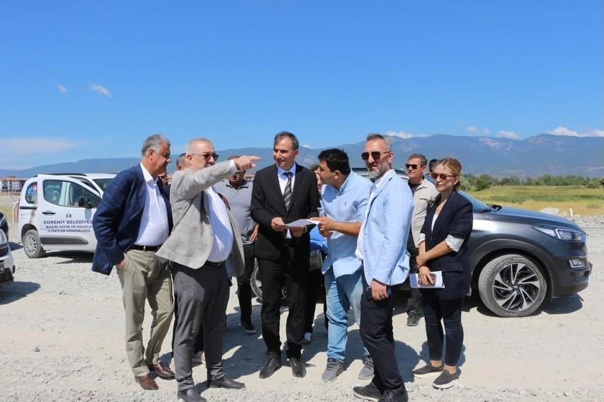 Edremit'te Tarıma Dayalı OSB Projesi Toplantısı Yapıldı
