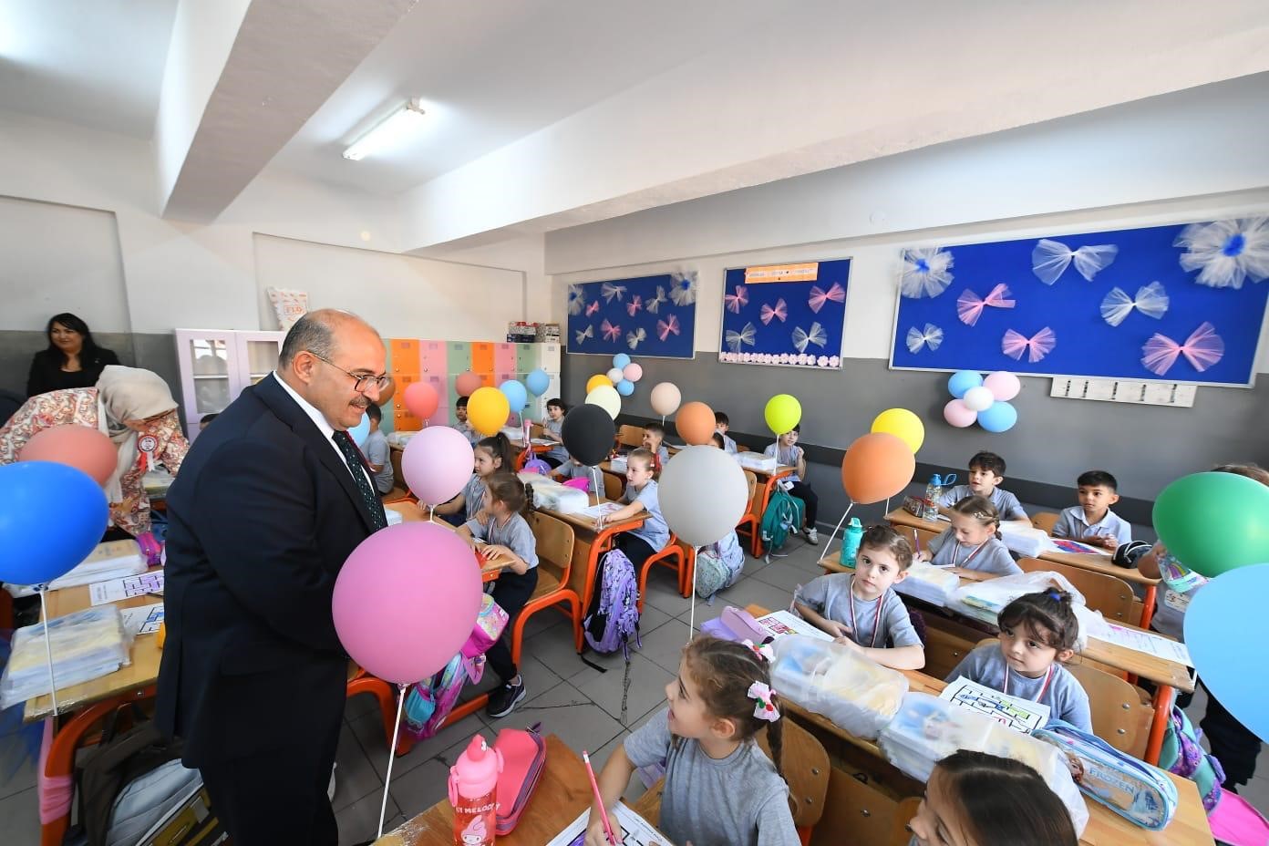 Balıkesir'de Yeni Eğitim Yılı Coşkuyla Açıldı