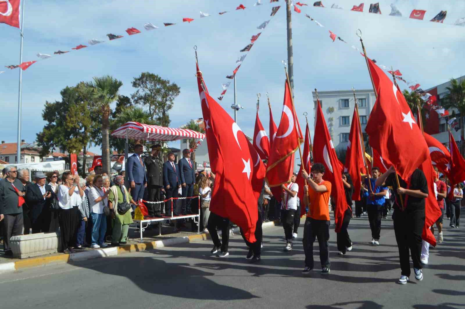 Ayvalık'ta Kurtuluş Coşkusu: 104. Yıl Kutlandı