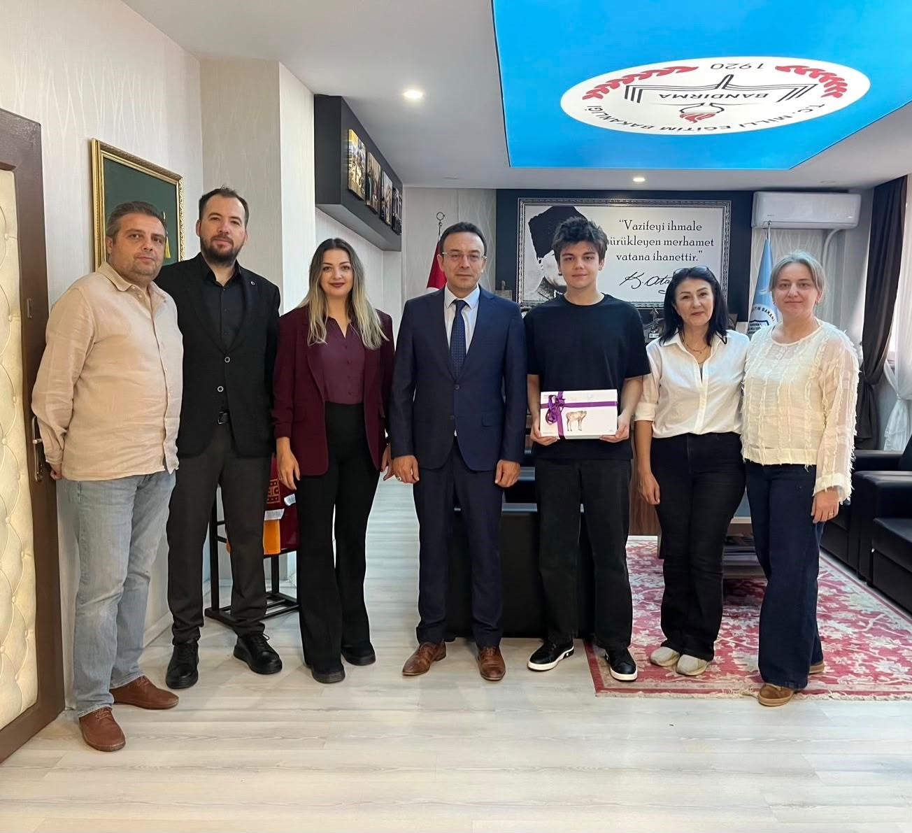 Bandırmalı Öğrencinin Büyük Başarısı: Mimar Sinan Üniversitesi'ni Birincilikle Kazandı