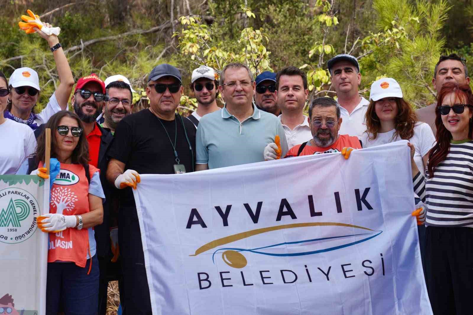 Ayvalık'ta Dünya Temizlik Günü Coşkuyla Kutlandı
