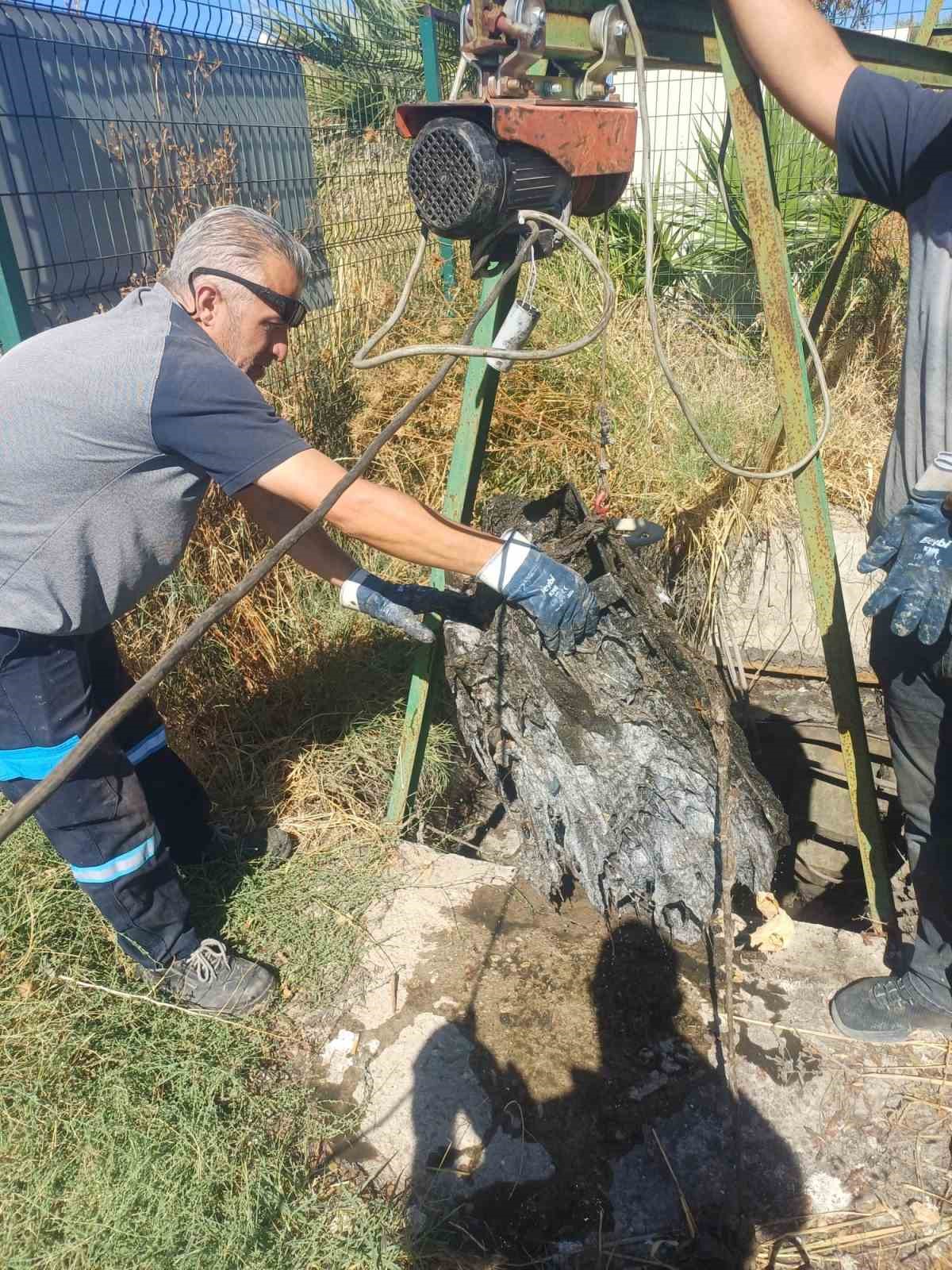 Ayvalık'ta Kanalizasyon Sorunu: Islak Mendiller Baş Belası