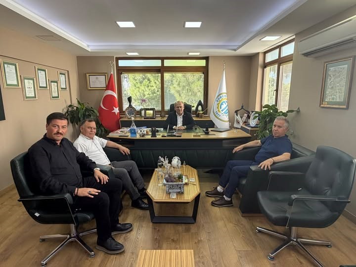 Mehmet Ertaş, Edremit Ticaret Odası'na Ziyaret Gerçekleştirdi