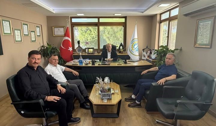 Mehmet Ertaş, Edremit Ticaret Odası’nı Ziyaret Etti