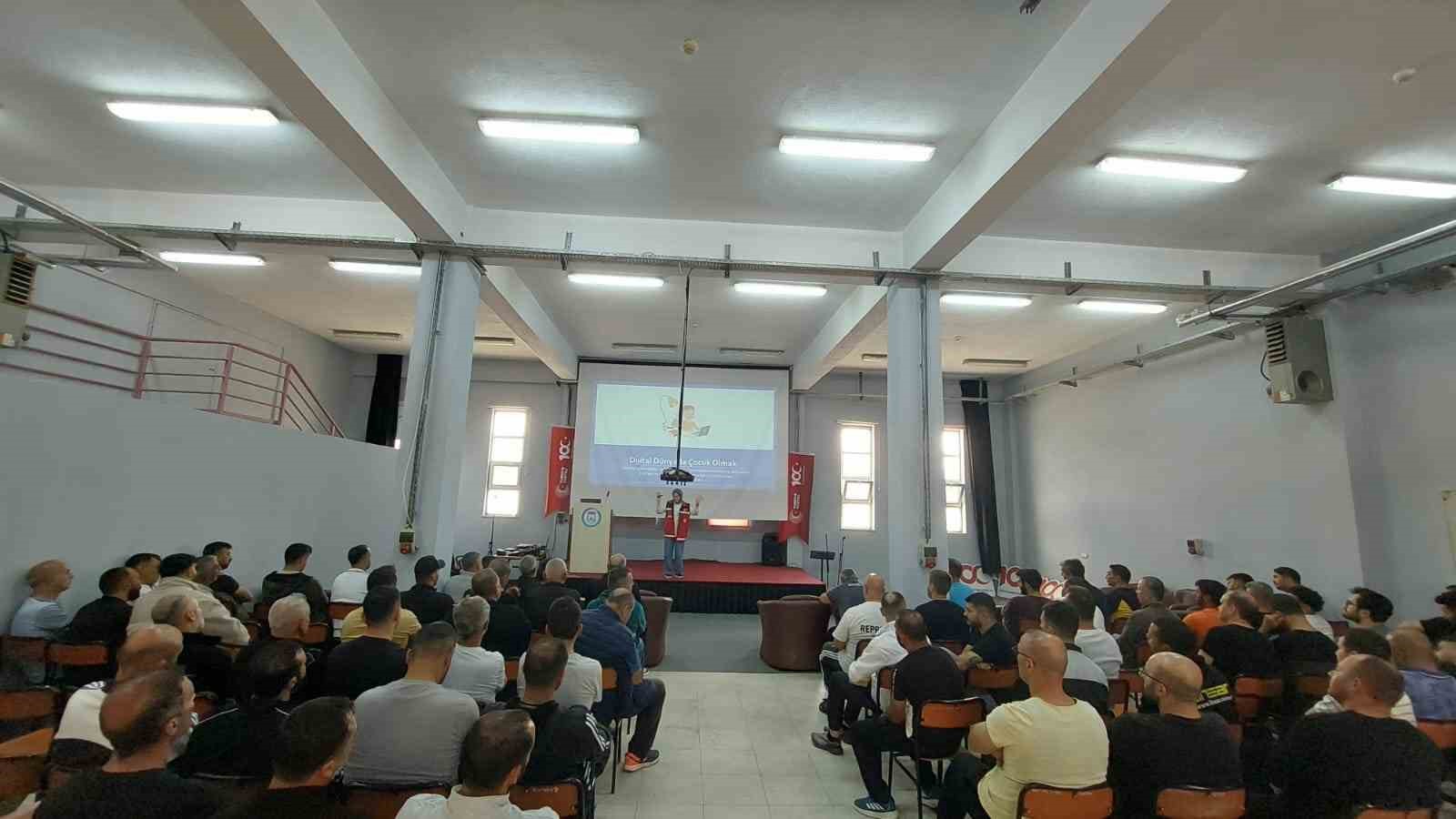 Bandırma'da Kadına Yönelik Şiddetle Mücadele Eğitimi Düzenlendi