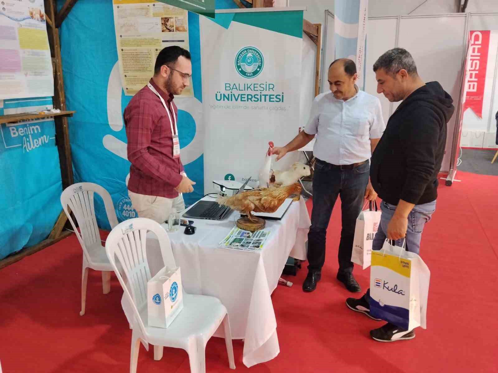 Balıkesir Üniversitesi, Tarım ve Hayvancılık Fuarı'na Katıldı