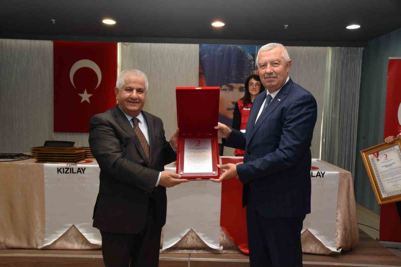 Balıkesir'de Okullardan Kan Bağışına Ödül Yağmuru