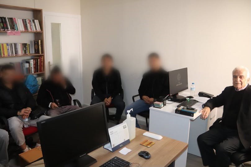 Yükümlüler, Edebiyatın İyileştirici Gücüyle Buluştu