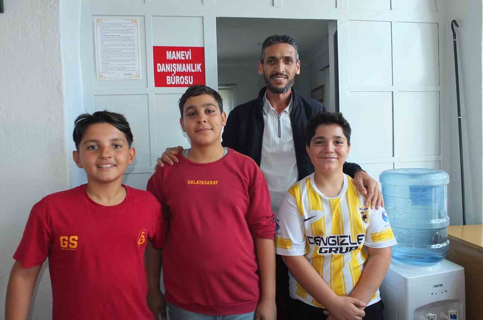 Kızılkeçili Camii'nde Manevi Danışmanlık Bürosu Açıldı