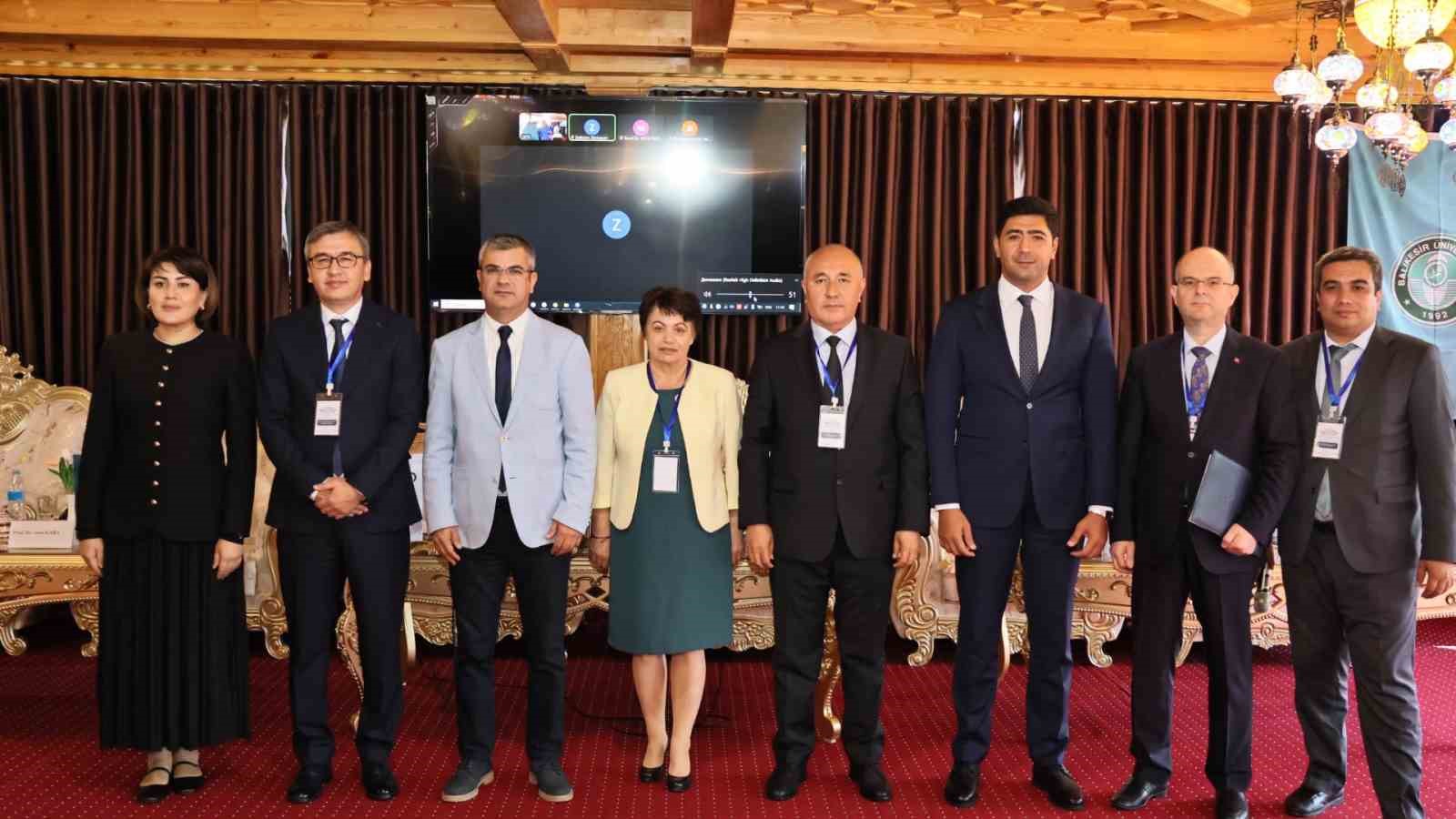 Rektör Oğurlu'dan Türk Dünyası İçin Önemli Mesajlar