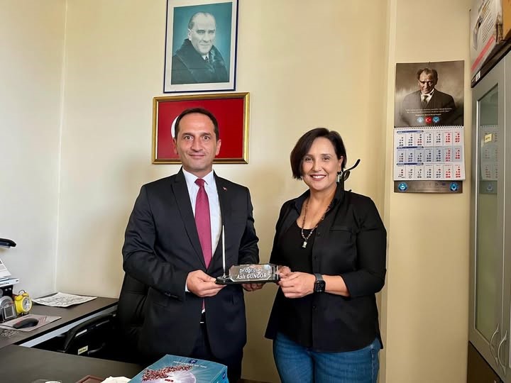 Burhaniye MYO'da Yeni Dönem: Aslı Güngör Bölüm Başkanlığına Atandı