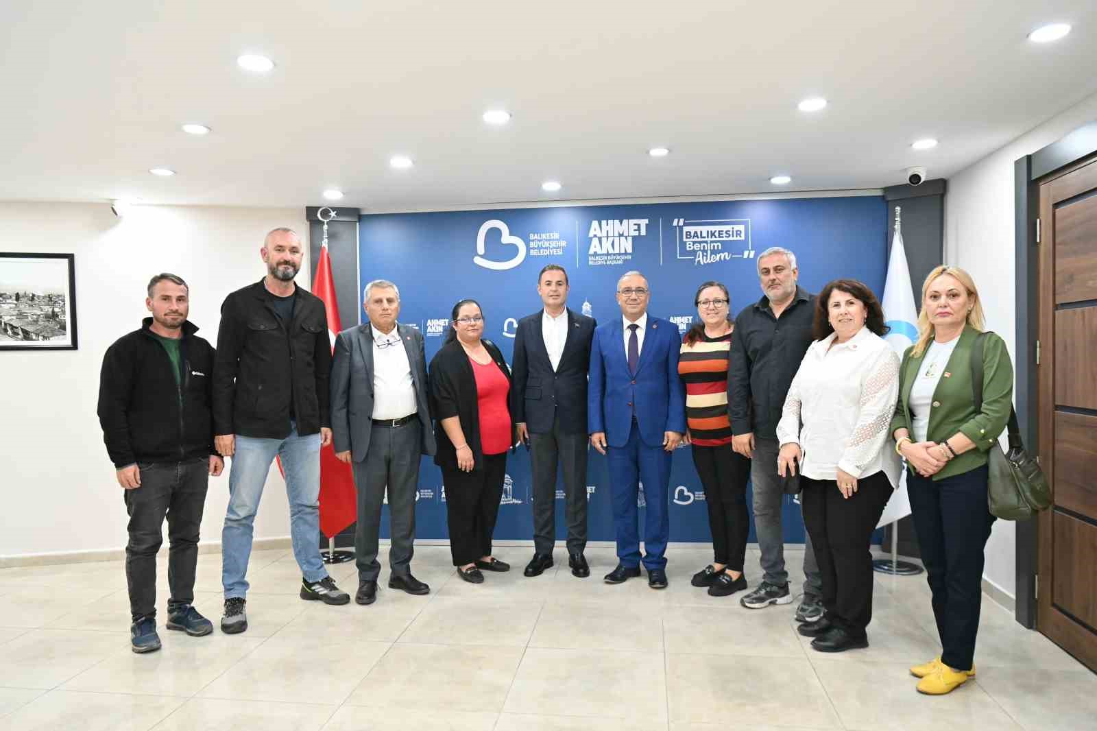 Ahmet Akın, Ayvalık’a Yeni Projelerle Müjdeledi