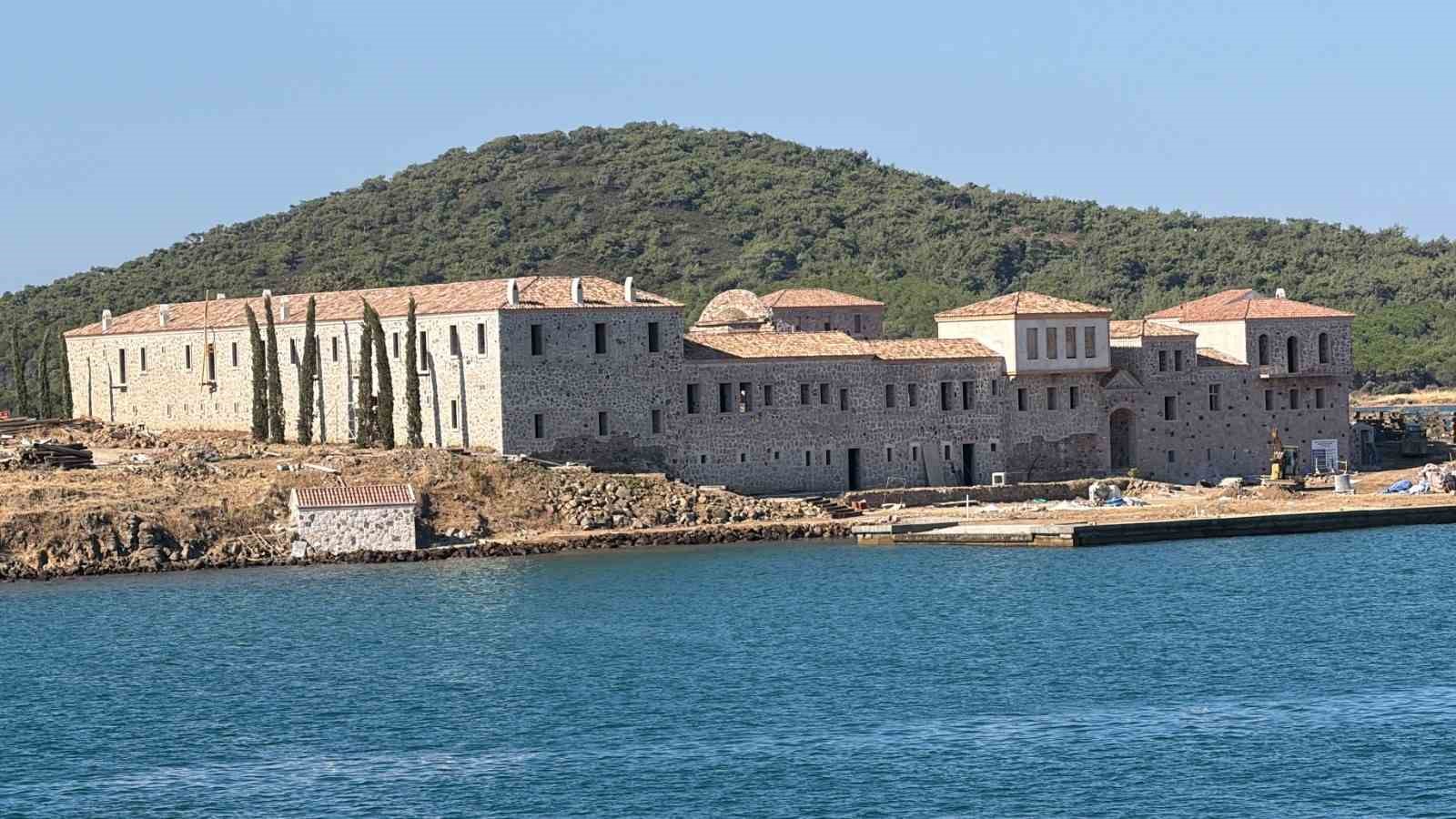 Tavuk Adası, Sanatla Dolu Yeni Bir Döneme Kapı Açıyo