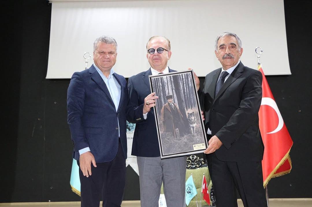 Prof. Dr. Cihat Yaycı, Mavi Vatan ve Kıbrıs Üzerine Önemli Gözlemler Paylaştı
