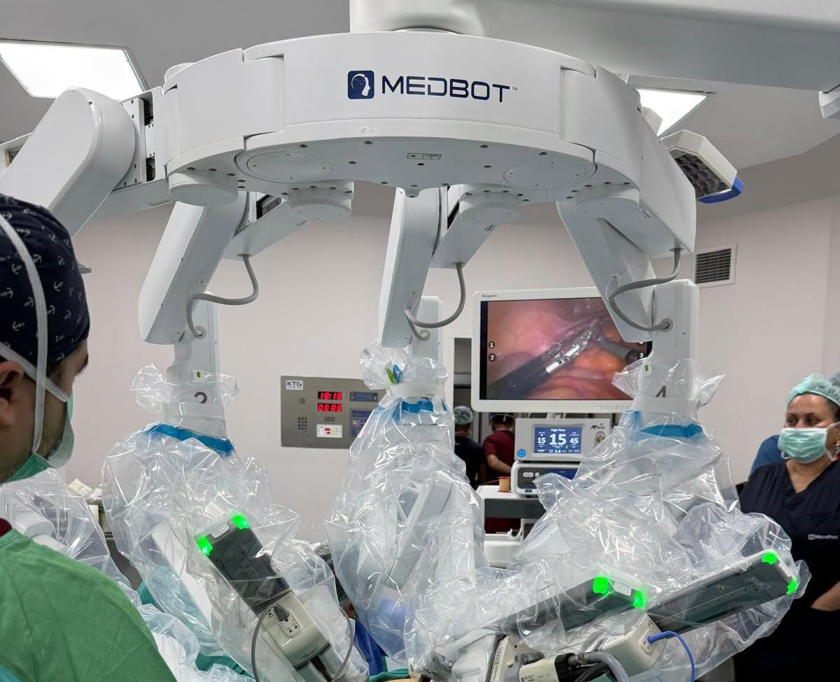 Balıkesir Üniversitesi Hastanesi'nde Robotik Cerrahi Dönemi Başladı