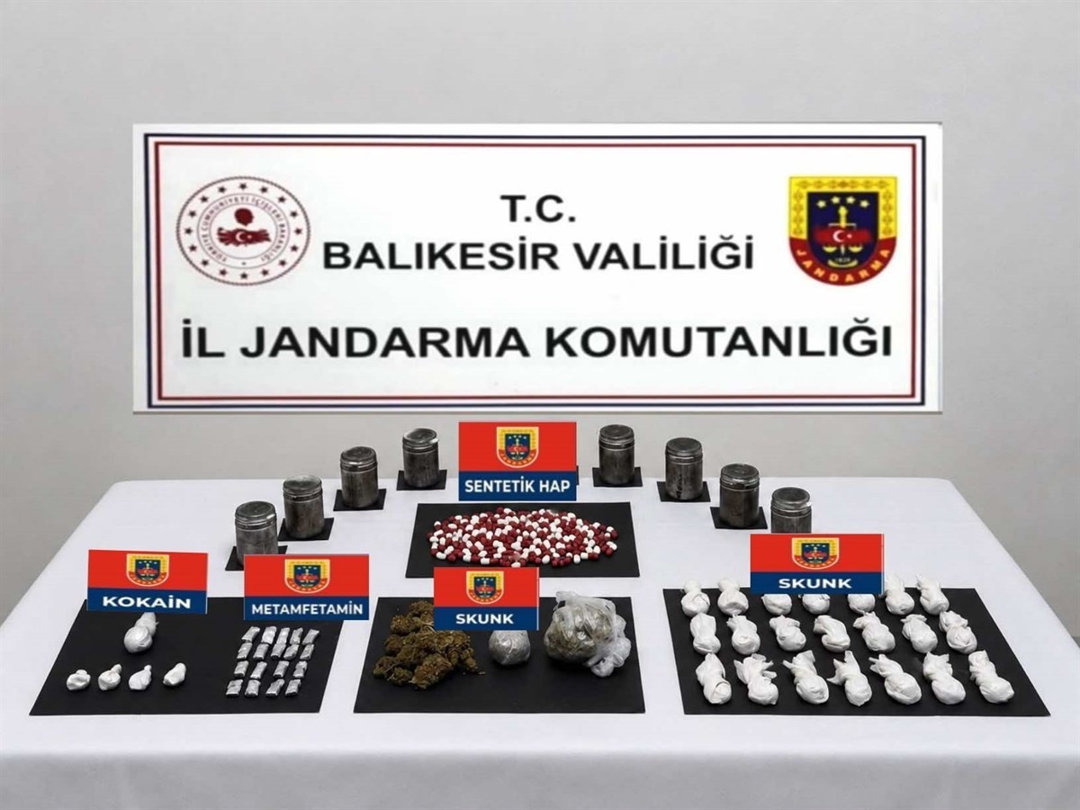 Balıkesir'de Uyuşturucu Operasyonları: 46 Gözaltı ve Birçok Malzeme Ele Geçirildi