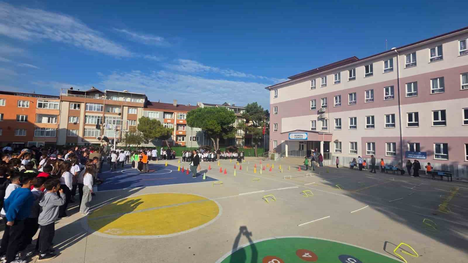 Bandırma'da Miniklere Sağlıklı Yaşam Eğitimi Verildi