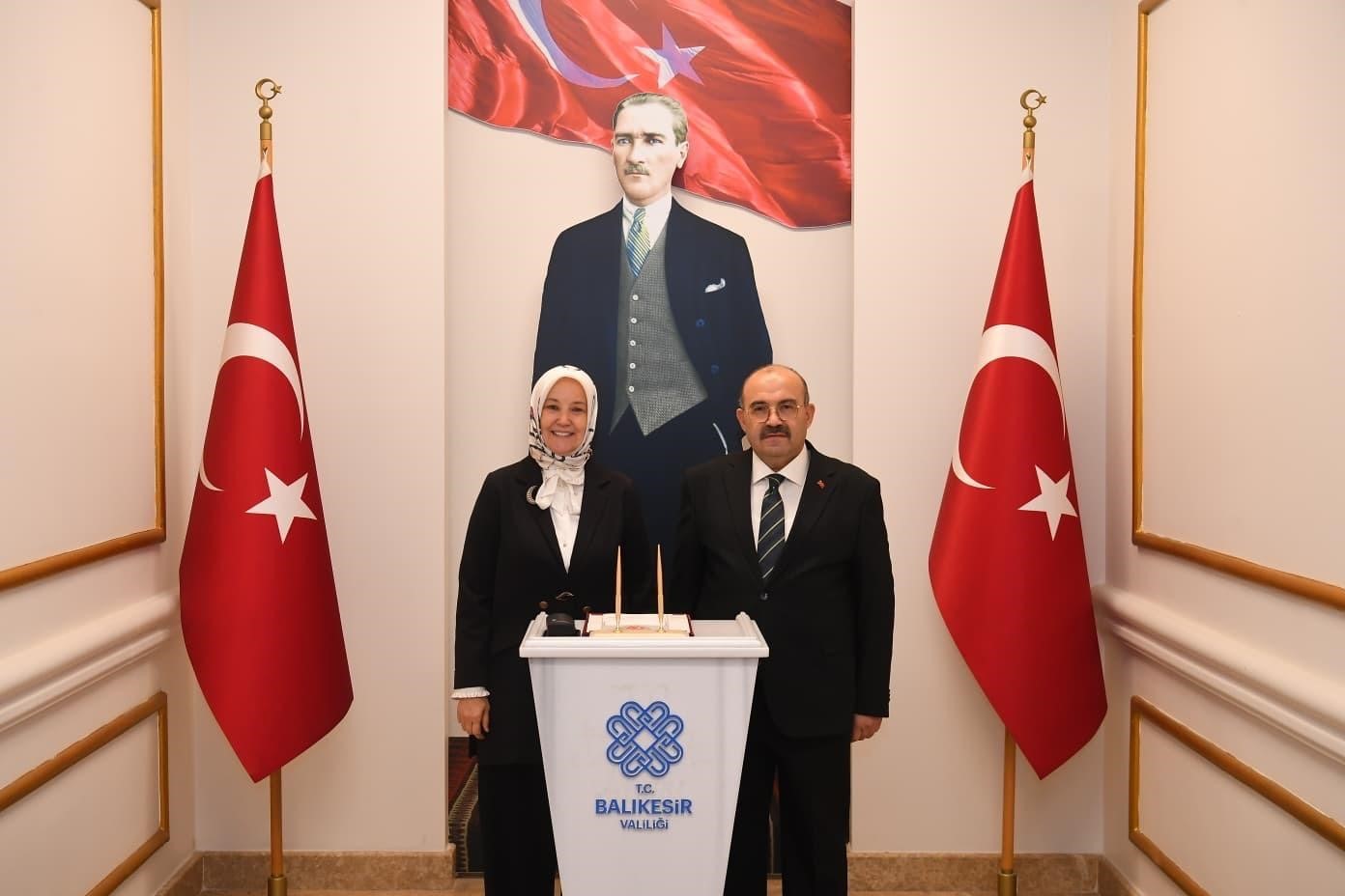 Bakan Yardımcısı Yenigün, Vali Ustaoğlu’nu Ziyaret Etti