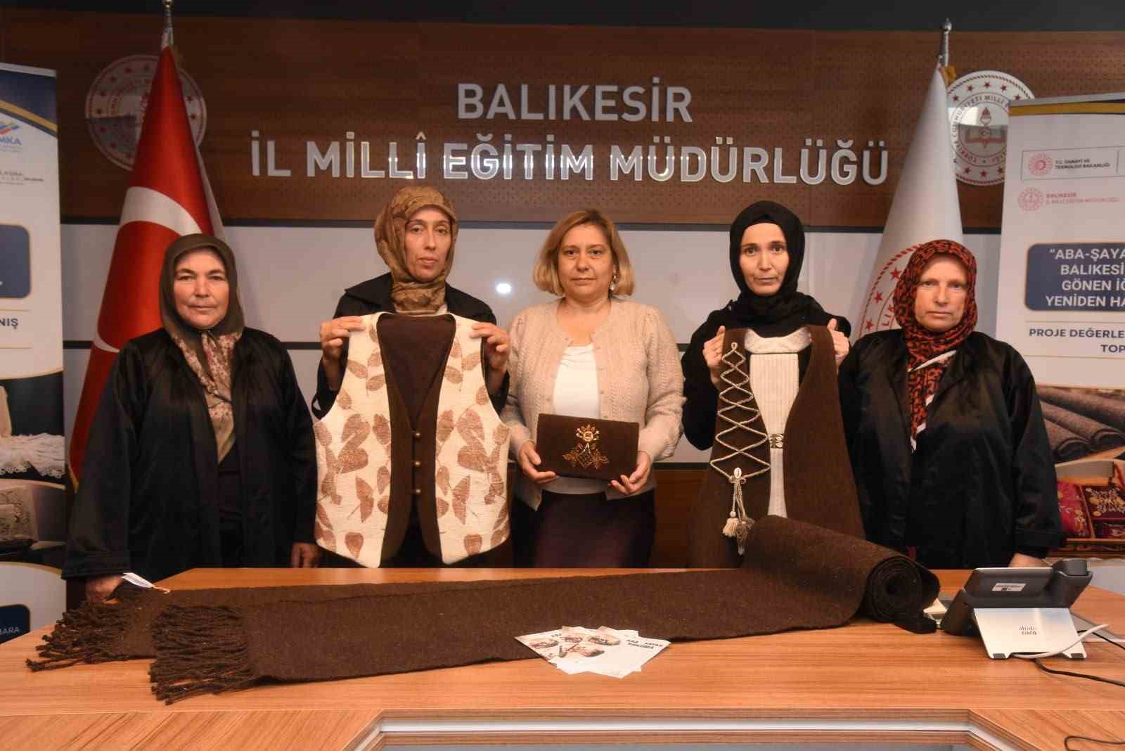 Geleneksel El Sanatları Geleceğe Taşınıyor: Balıkesir'de Kadınların Gücü Artıyor