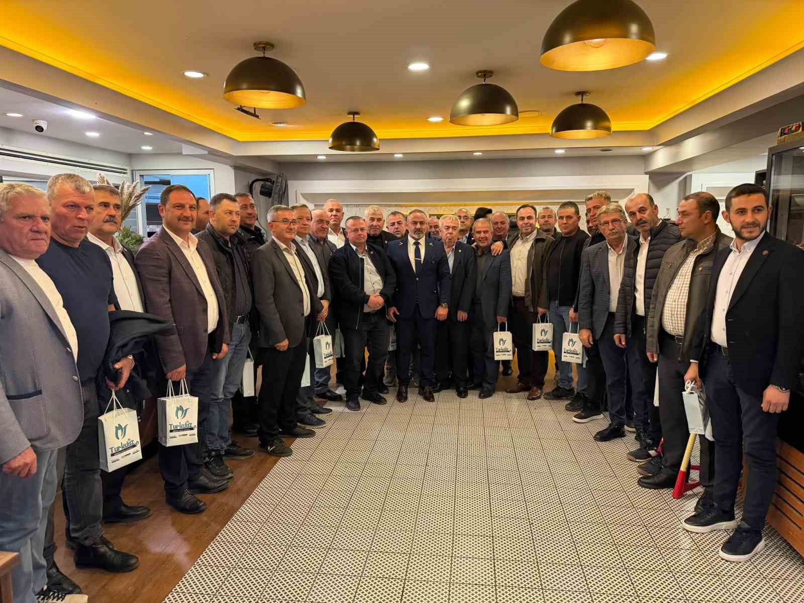 Bayram Özdemir, Muhtarlar Günü’nde Bandırmalı Muhtarlarla Bir Araya Geldi