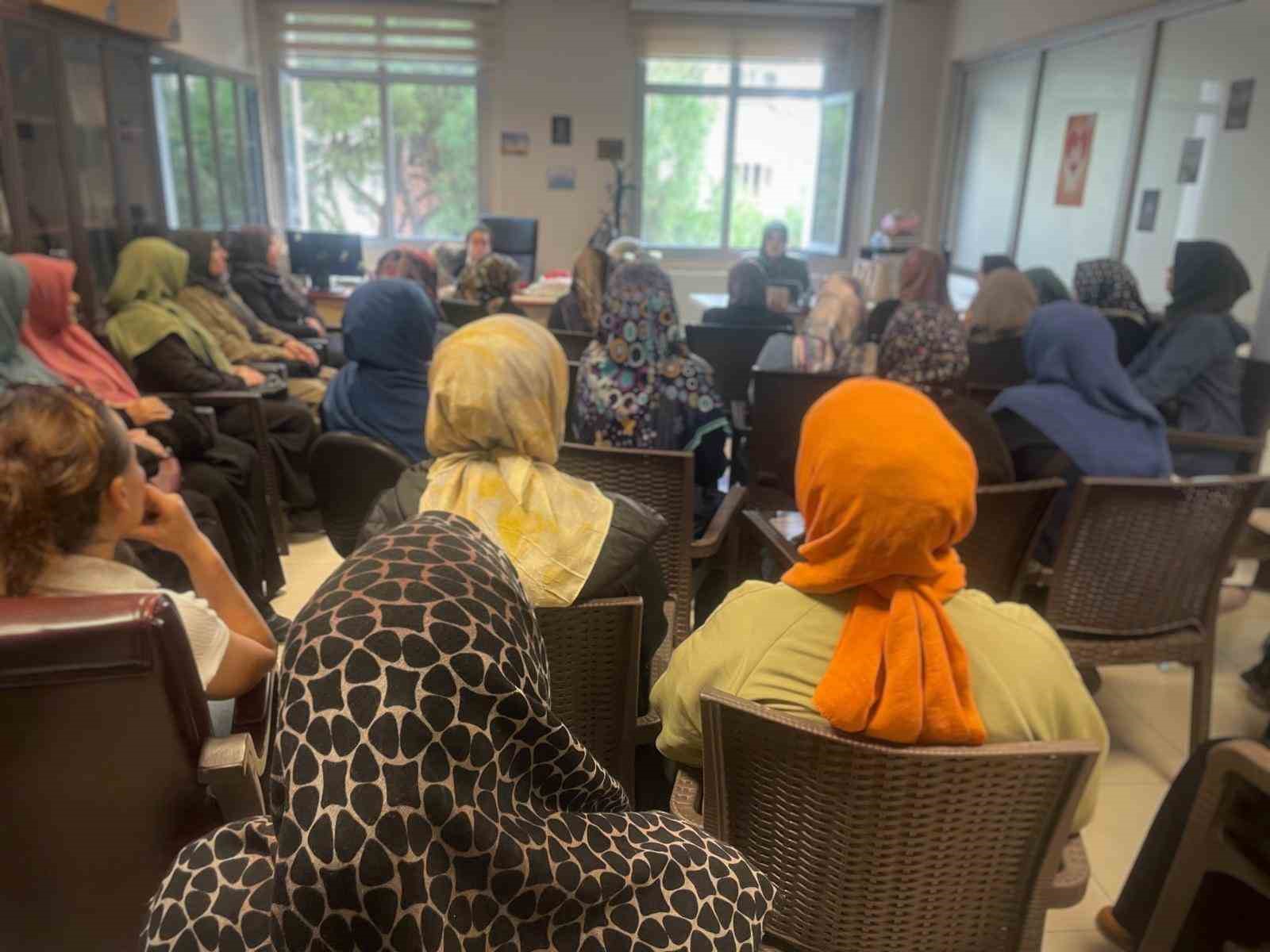 Burhaniye'de Esma’ül-Hüsna Sohbetleri Devam Ediyor